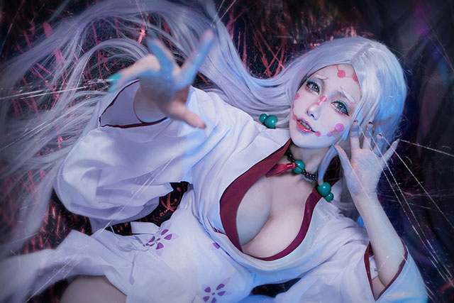 The big-breasted Spider Demon Mother cosplay in Kimetsu no Yaiba, seeing only ... lovely but not scary - Photo 6.
