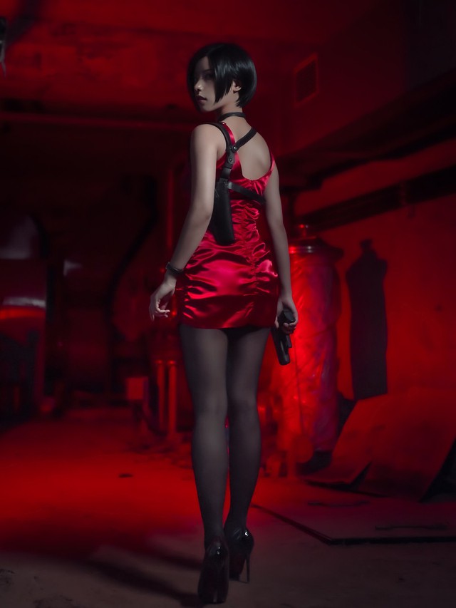 Fall in love with the most beautiful Ada Wong cosplay photo series - Resident Evil 2 of all time - Photo 11.