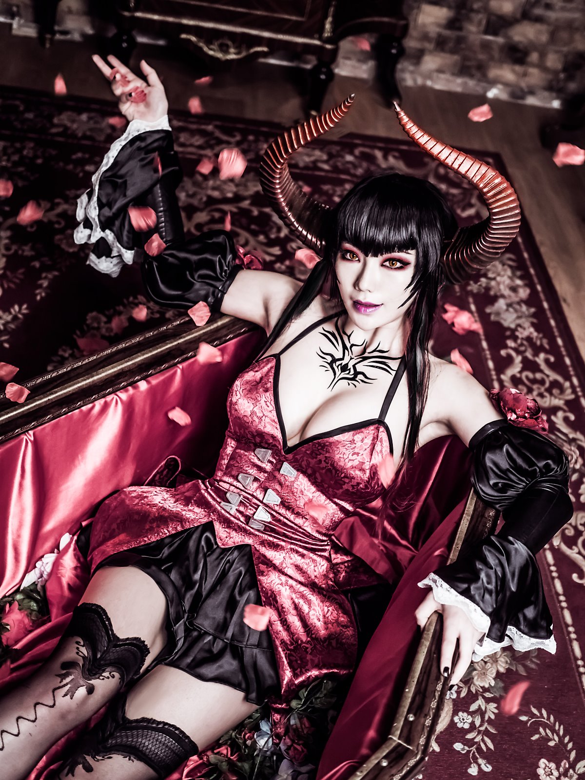 Perfect for an Eliza - Tekken 7 cosplay version, this death chest is unmistakable! - Photo 14.