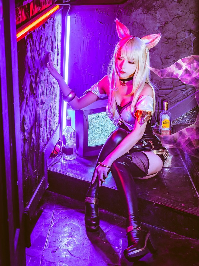 Heart loss with K/DA group cosplay photo set round out of the Korean beauty quartet, it turns out that the whole streamer has a reputation - Photo 5.