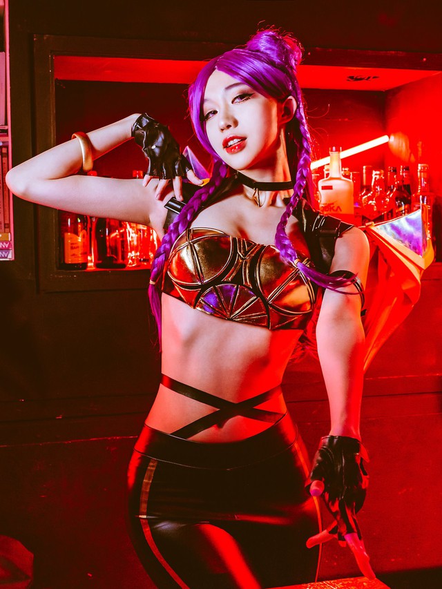 Falling out of heart with the K/DA group cosplay photo of the Korean beauty quartet, it turns out that the whole streamer has a reputation - Photo 15.
