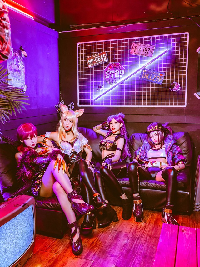 Heartbroken with the K/DA group cosplay photo of the Korean beauty quartet, it turned out to be all famous streamers - Photo 29.