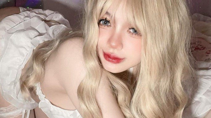 The NPC goddess suddenly released a photo of her ‘cosplay in bed’