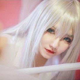 Zhao Yun cosplay female version of stunning beauty