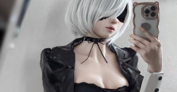 2B cosplay photo set is 'fiery', has the ability to change the viewer's mood