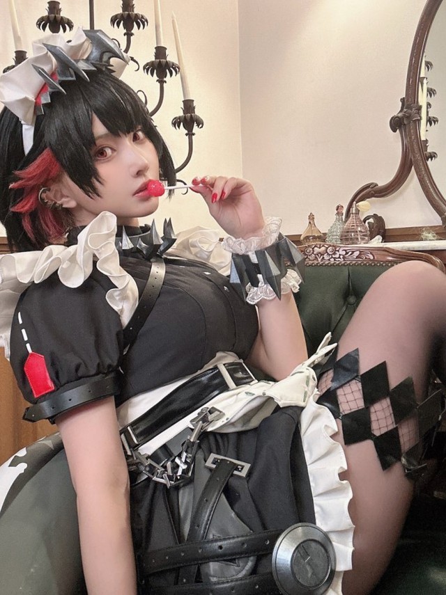 Zenless Zone Zero's 'black stockings' cosplay masterpiece leaves fans stunned